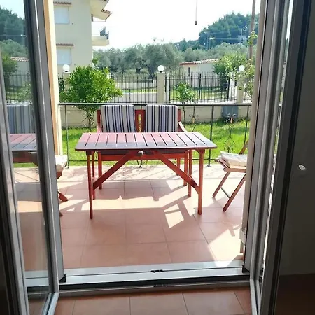 شقة Rent Your Own House In Pefki/evoia.