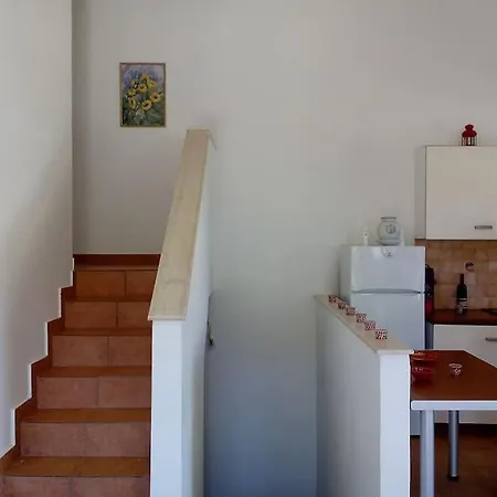 Rent Your Own House In Pefki/evoia. شقة *