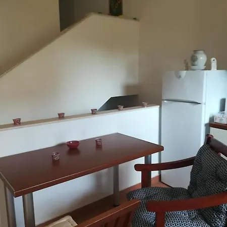 Rent Your Own House In Pefki/evoia. شقة *