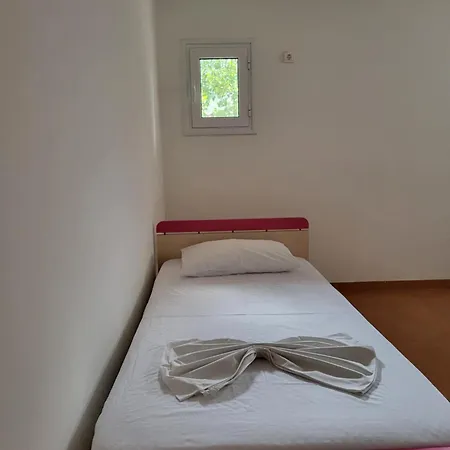 Apartment Relaxing Summer House With Garden & Private Parking 4 Min From In Pefki (Evia)