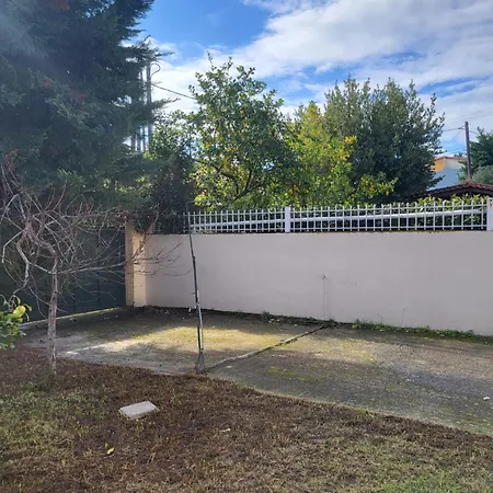 Relaxing Summer House With Garden & Private Parking 4 Min From In *